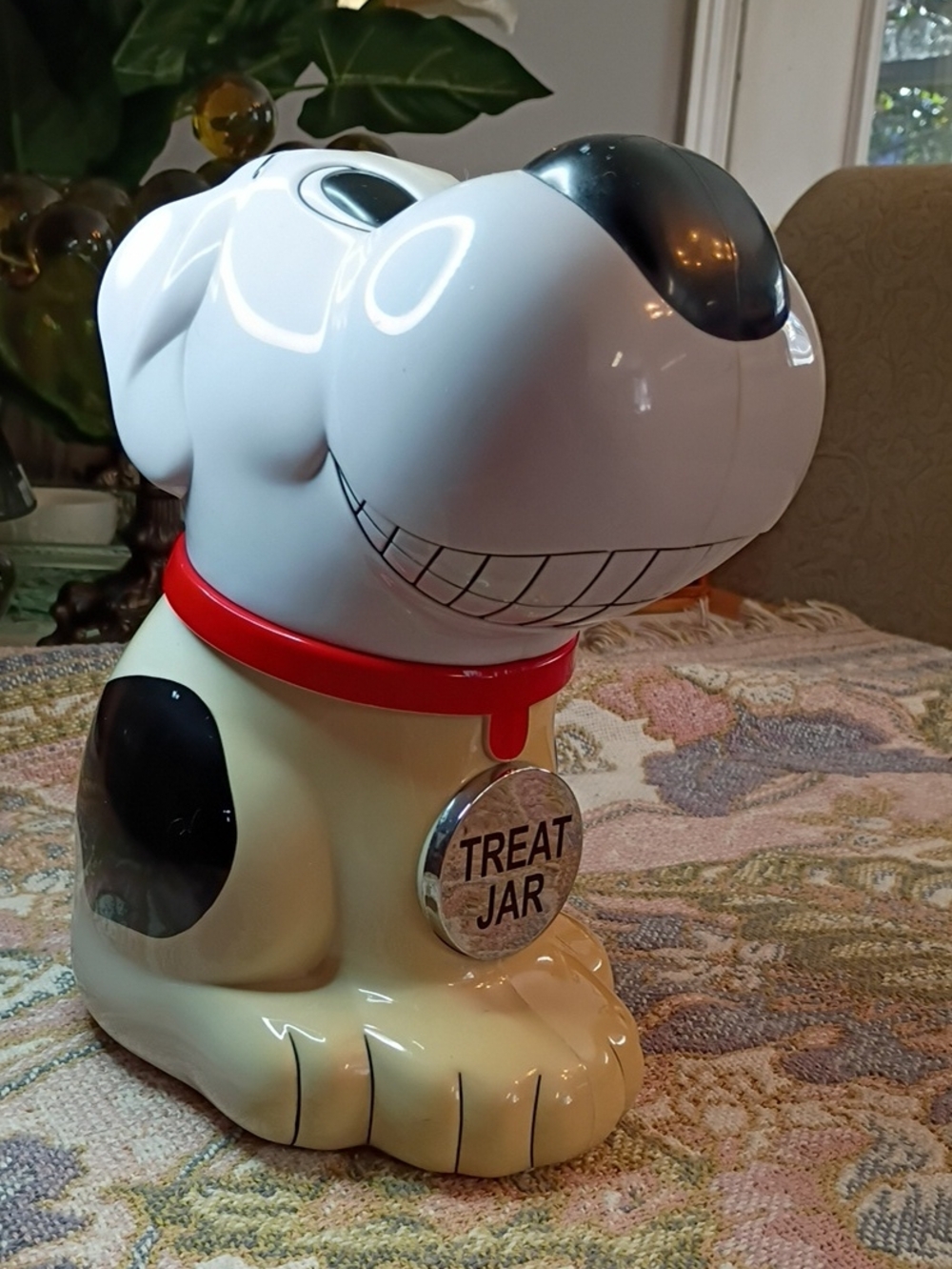 Plastic Dog Treat Jar — Cream and White Dog Design with Red Collar